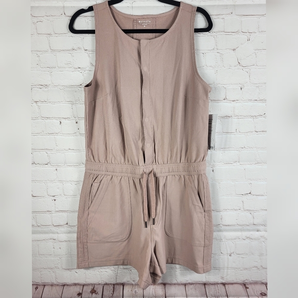 Athleta Farallon Romper in Mocha Latte Medium (8-10) - Picture 2 of 15